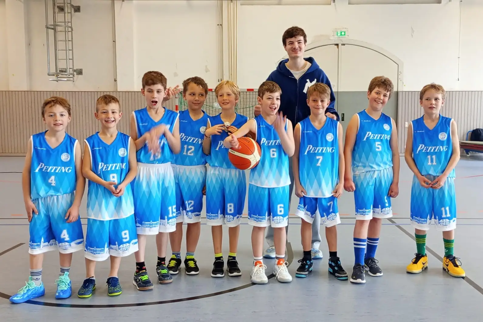 U10 gemischt Mannschaftsfoto Jahrgang 2017/18 - TSV Peiting Basketball (Peiting Sharks)